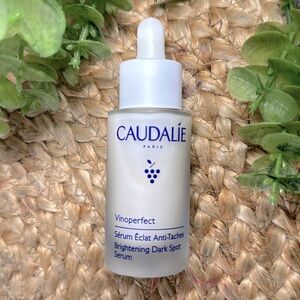 *NEW IN BOX* CAUDALIE Vinoperfect Serum